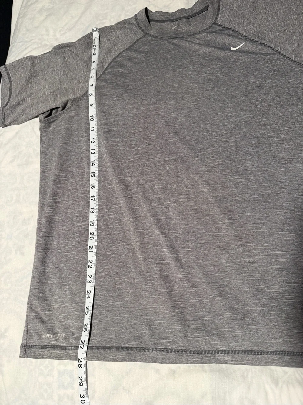 Nike Men’s Heather Gray Short Sleeve Performance Tee size XL